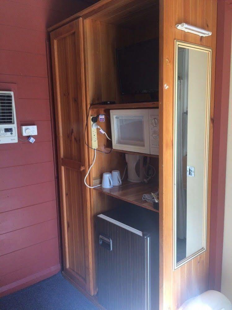Red Cedar Motel Muswellbrook Exterior foto