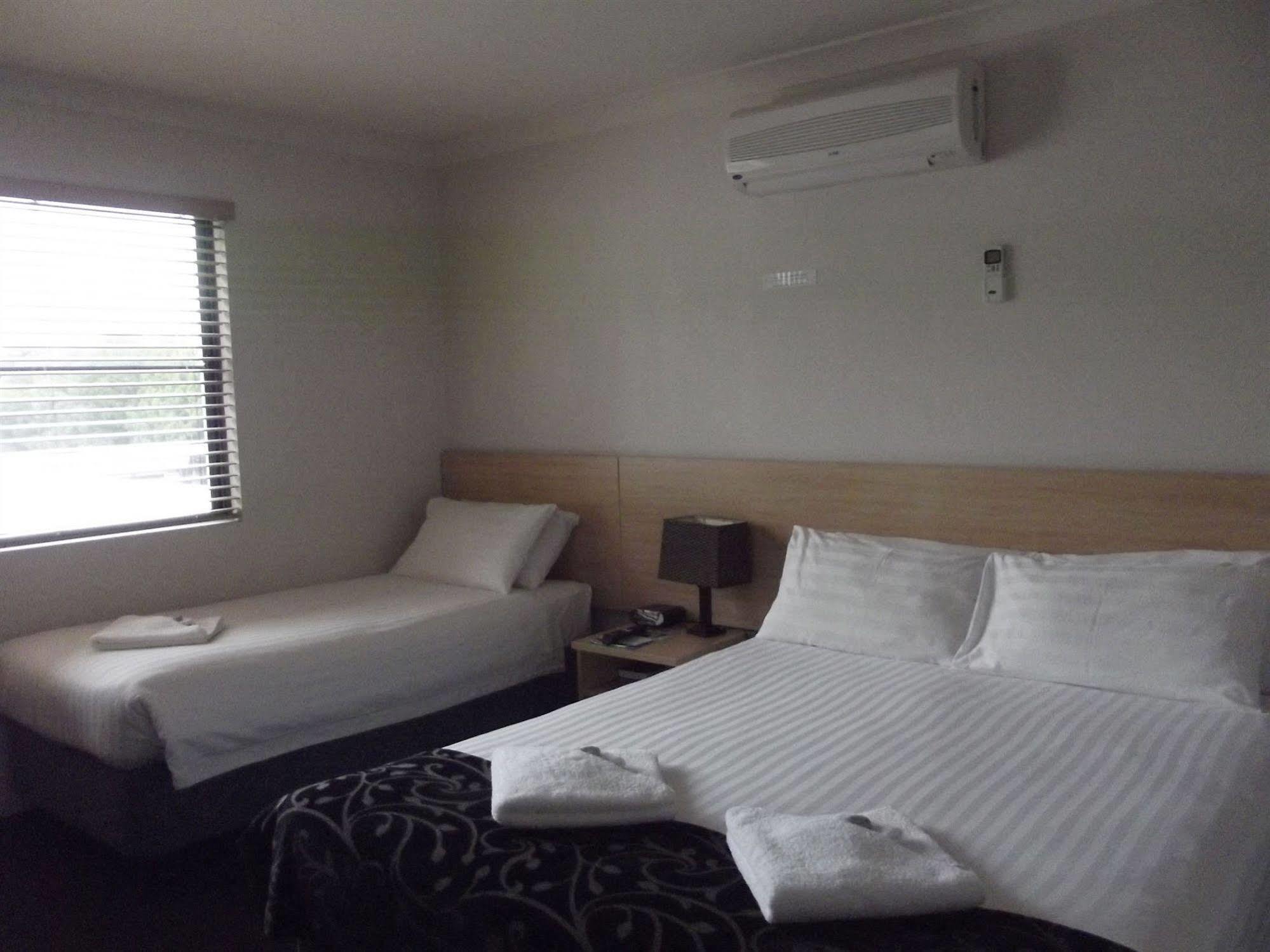 Red Cedar Motel Muswellbrook Exterior foto