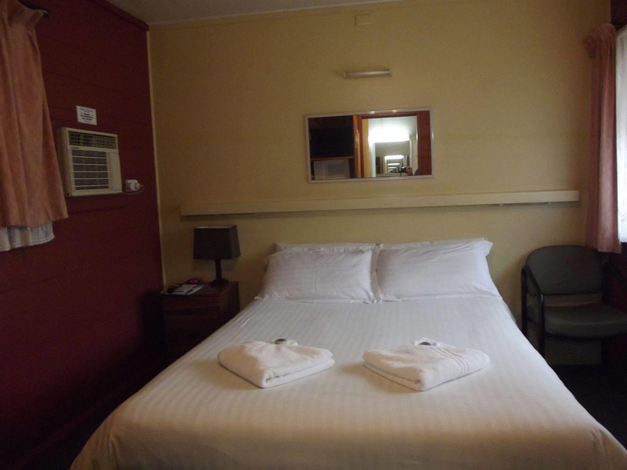 Red Cedar Motel Muswellbrook Exterior foto