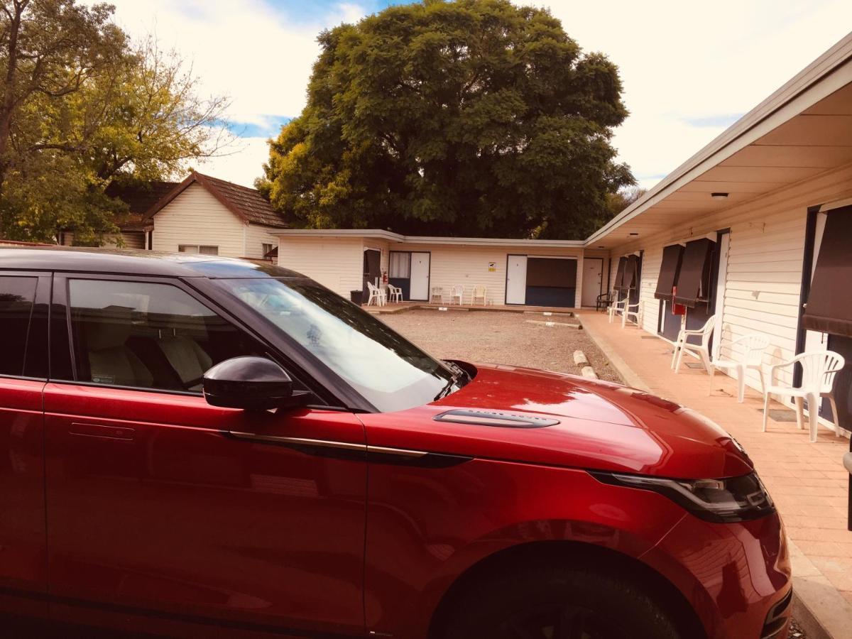 Red Cedar Motel Muswellbrook Exterior foto