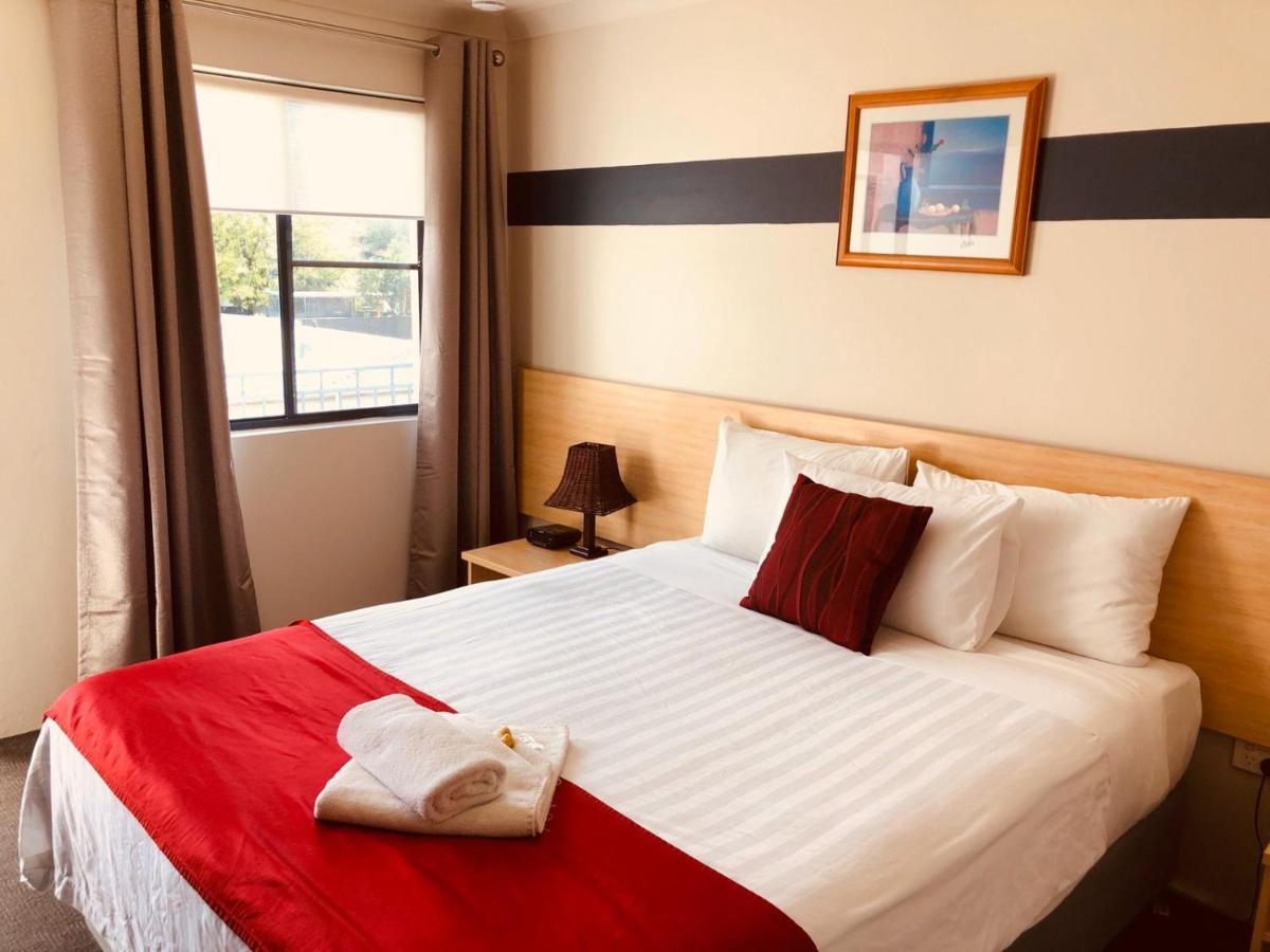 Red Cedar Motel Muswellbrook Exterior foto